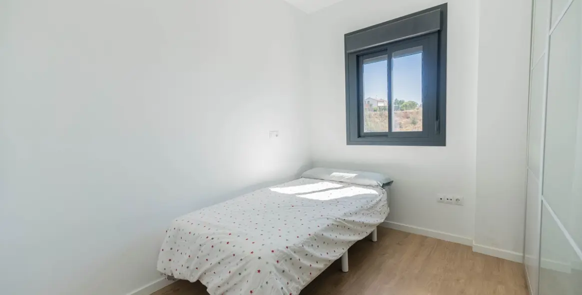 Продажа  отдельно стоящей виллы в Chilches 41