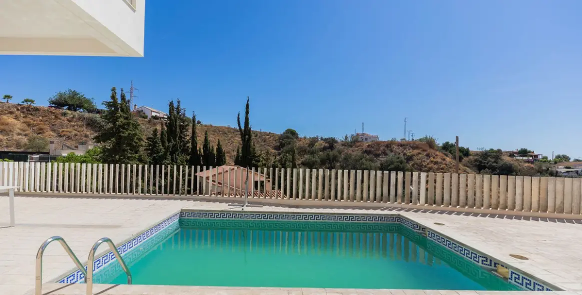 Продажа  отдельно стоящей виллы в Chilches 47