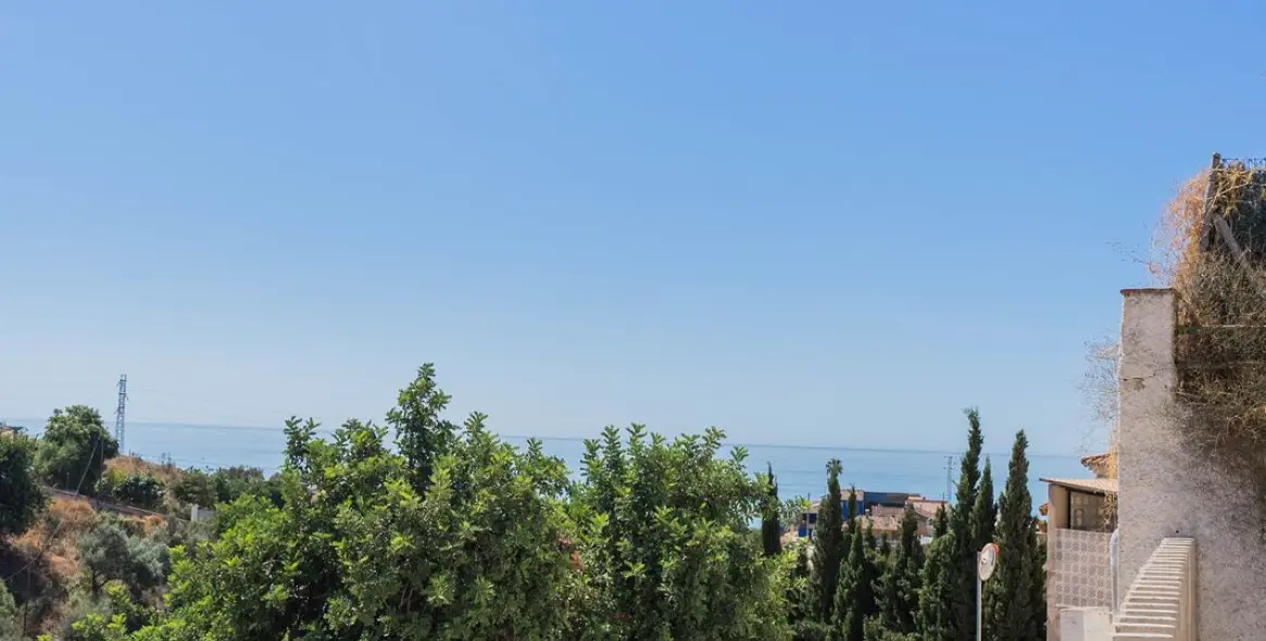 Продажа  отдельно стоящей виллы в Chilches 51