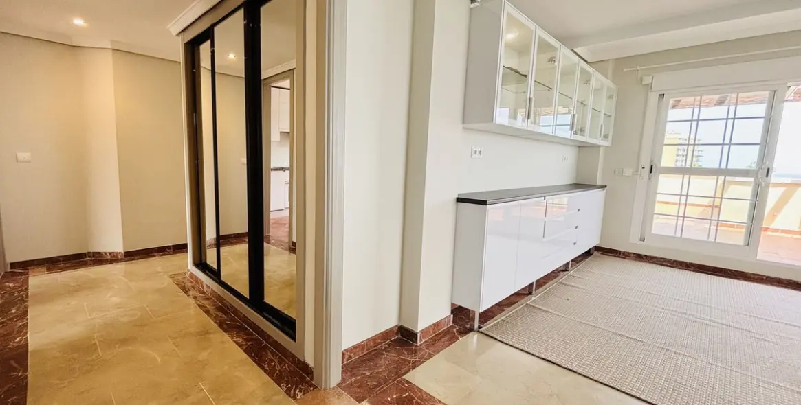 Продажа апартаментов на среднем этаже в Benalmadena 13