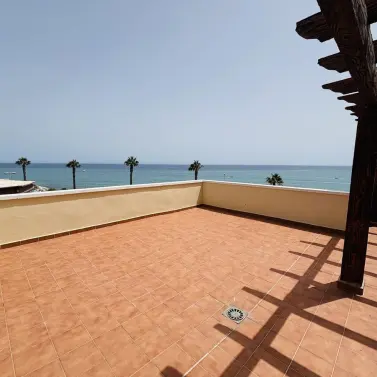 Sale of middle floor apartment in Benalmadena