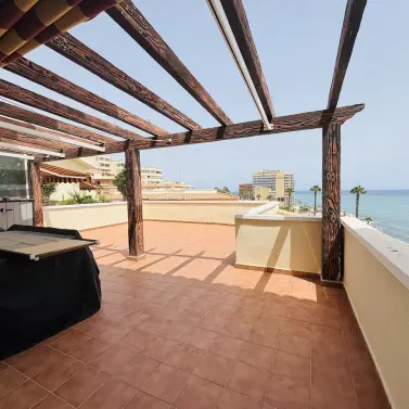 Sale of middle floor apartment in Benalmadena