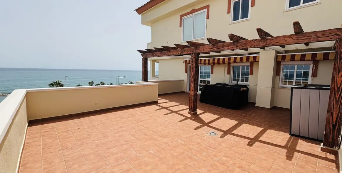 Sale of middle floor apartment in Benalmadena 7