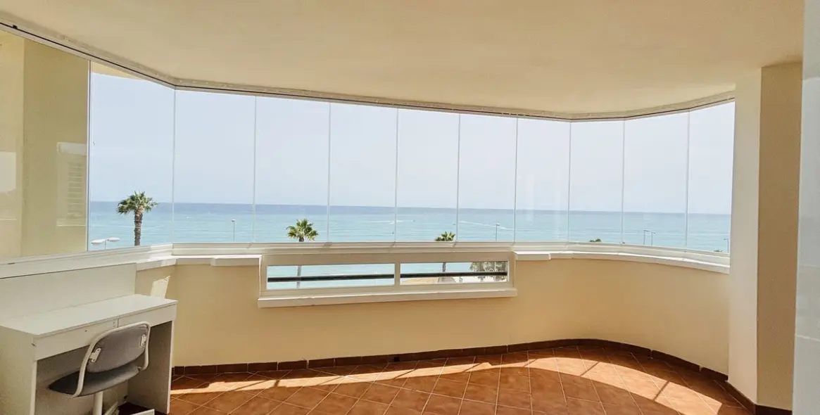 Sale of middle floor apartment in Benalmadena 8