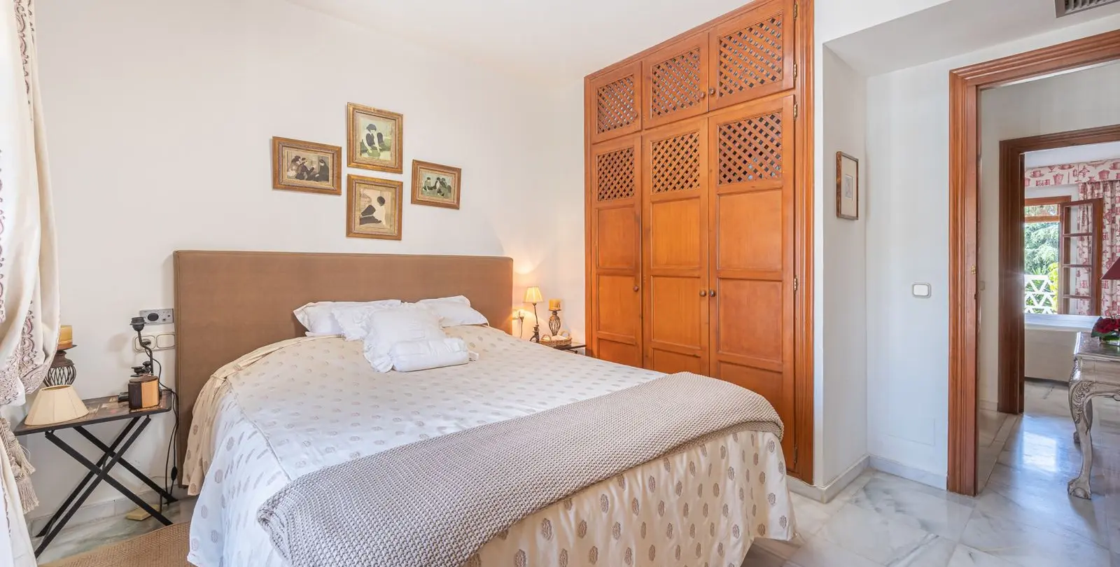 Venta de adosado en The Golden Mile 19