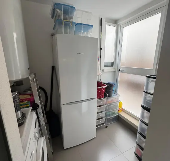 Venta de apartamento en planta media en San Pedro de Alcántara