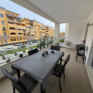Продажа апартаментов на среднем этаже в San Pedro de Alcántara