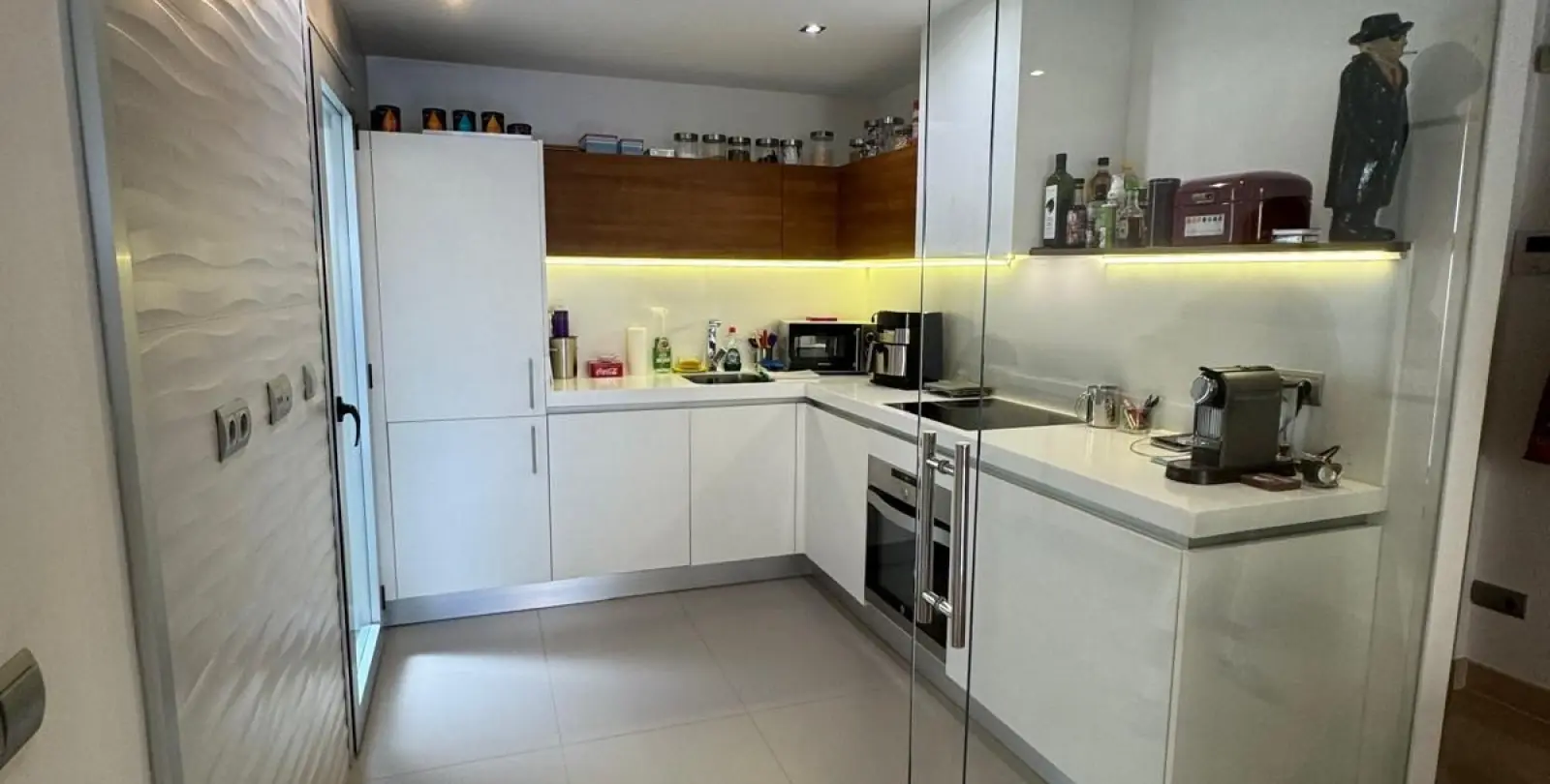 Sale of middle floor apartment in San Pedro de Alcántara 4