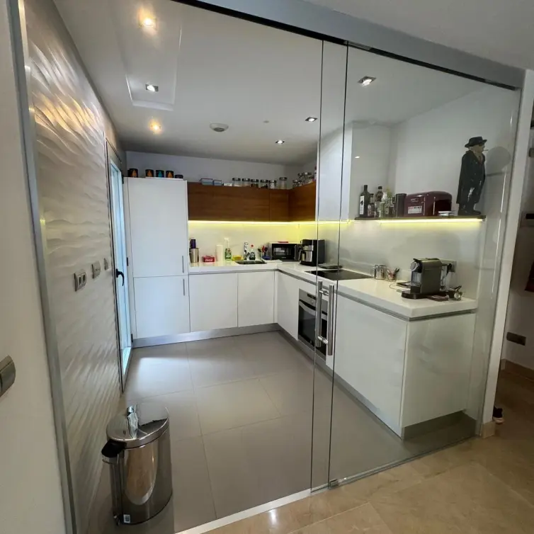 Sale of middle floor apartment in San Pedro de Alcántara
