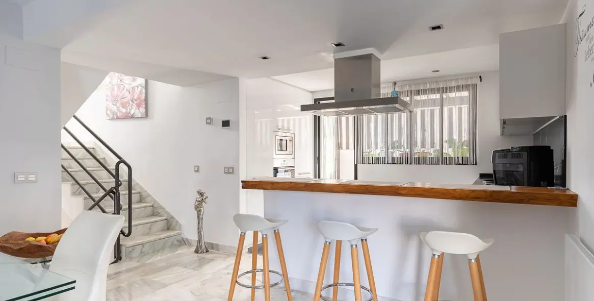 Sale of townhouse in Costalita 5