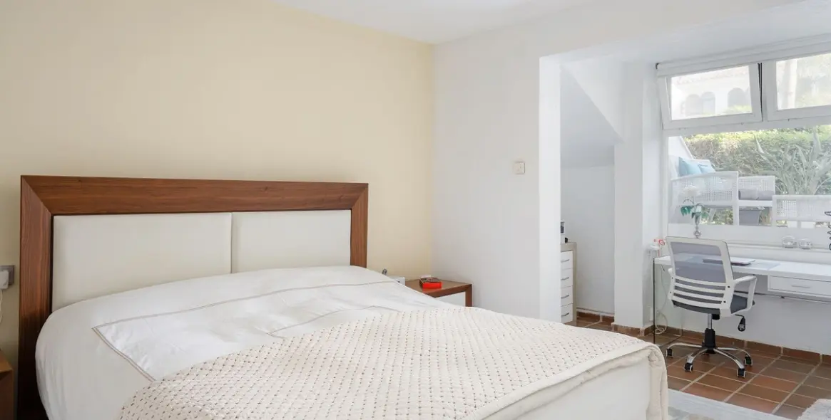 Sale of townhouse in Costalita 14