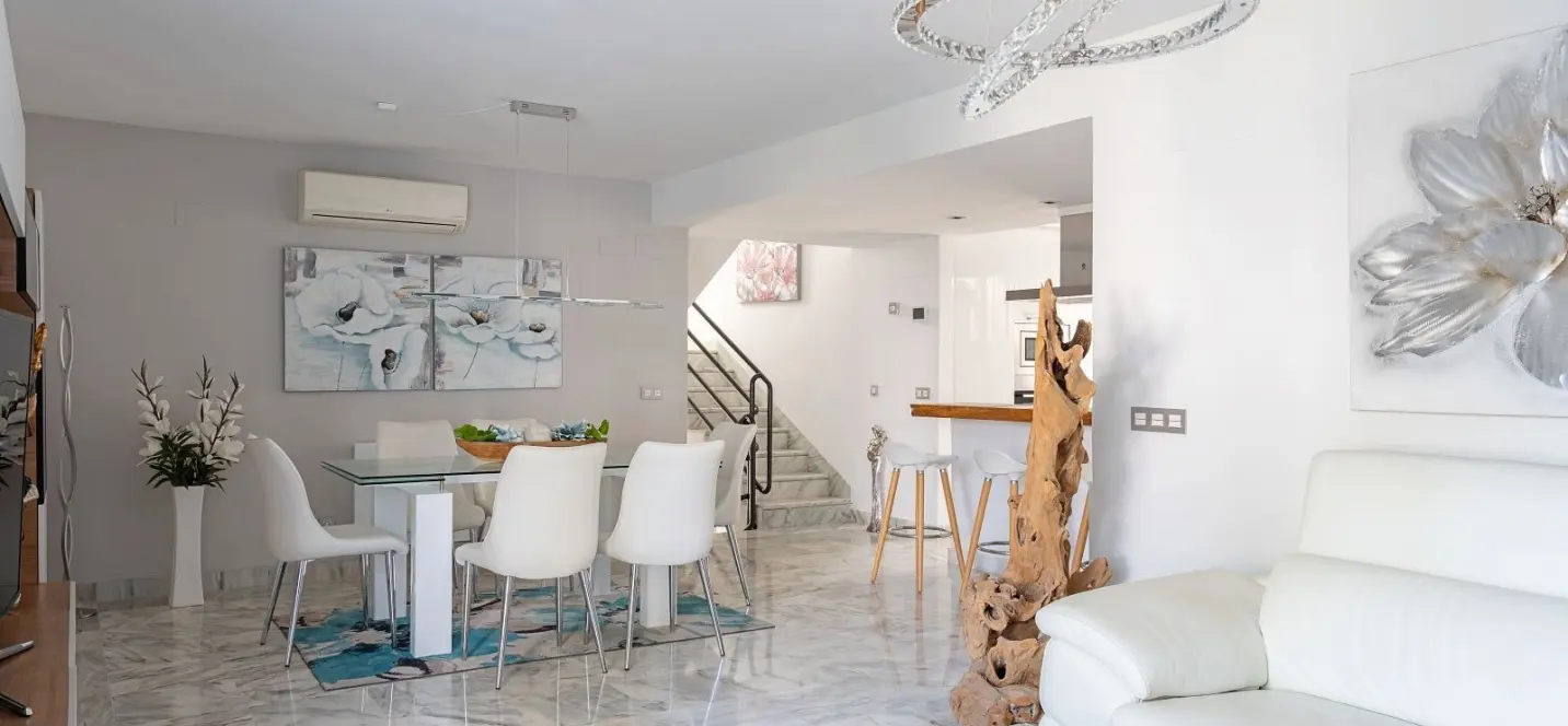 Sale of townhouse in Costalita 2