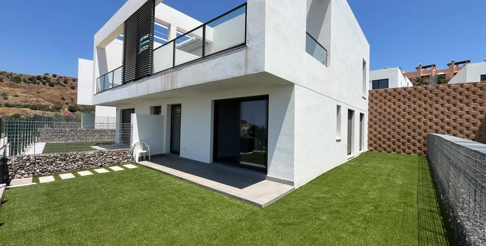 Sale of semi-detached house in Riviera del Sol 1