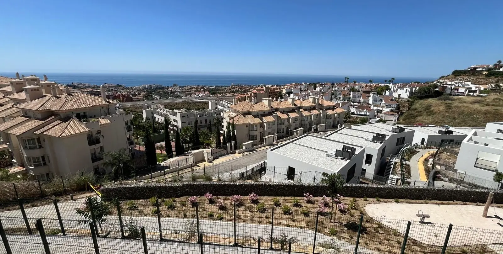 Sale of semi-detached house in Riviera del Sol 15