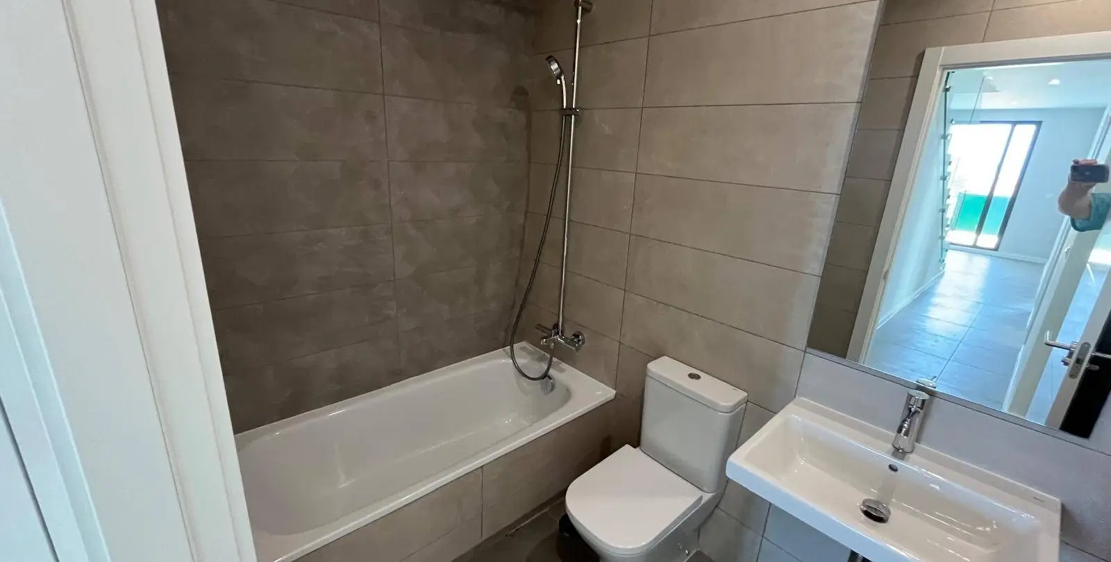Sale of semi-detached house in Riviera del Sol 35