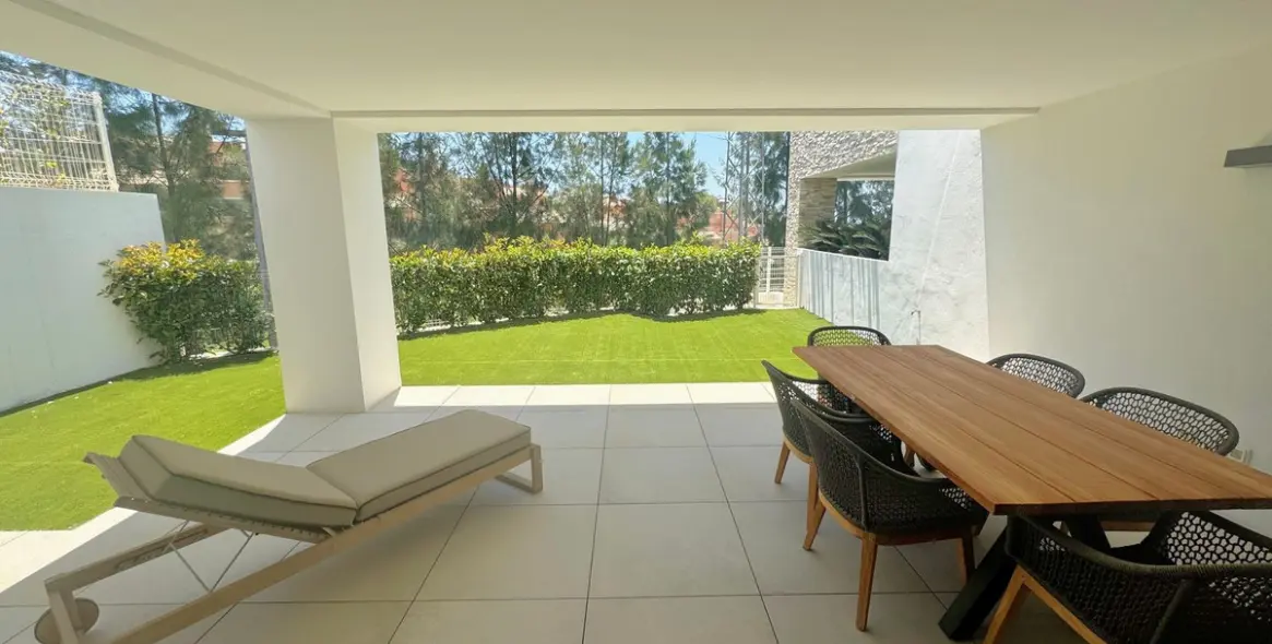 Sale of ground floor apartment in Cabopino 35