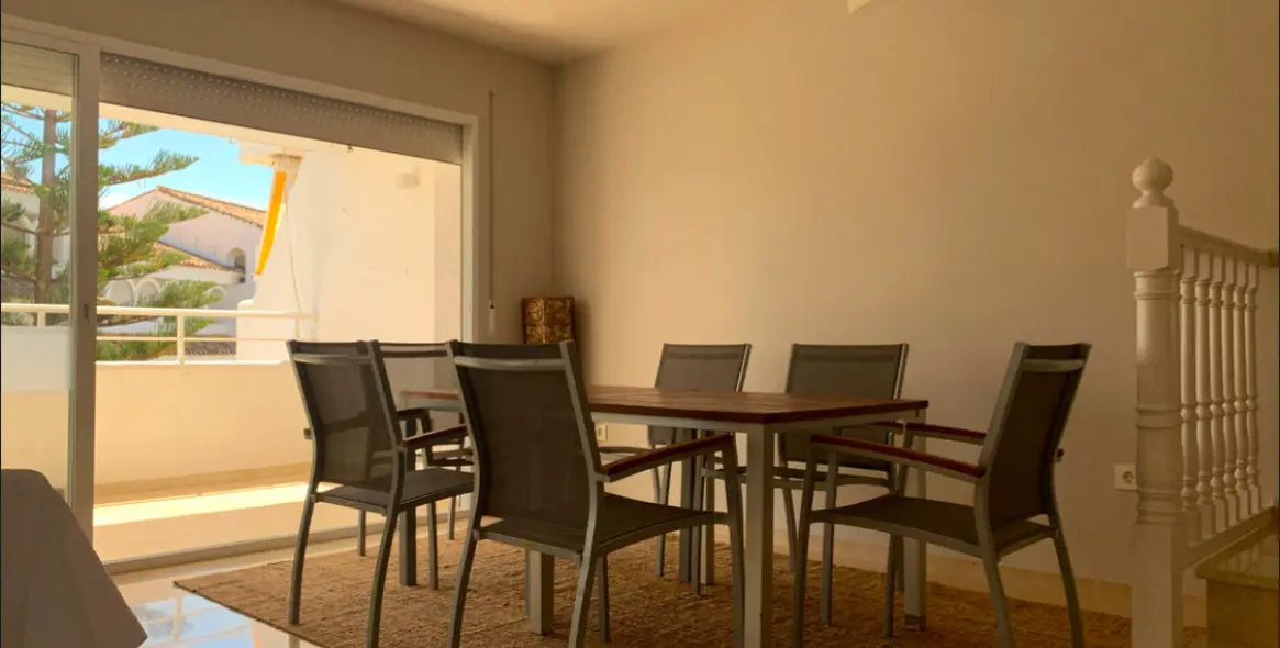 Sale of middle floor apartment in Marbesa 4