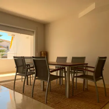Sale of middle floor apartment in Marbesa