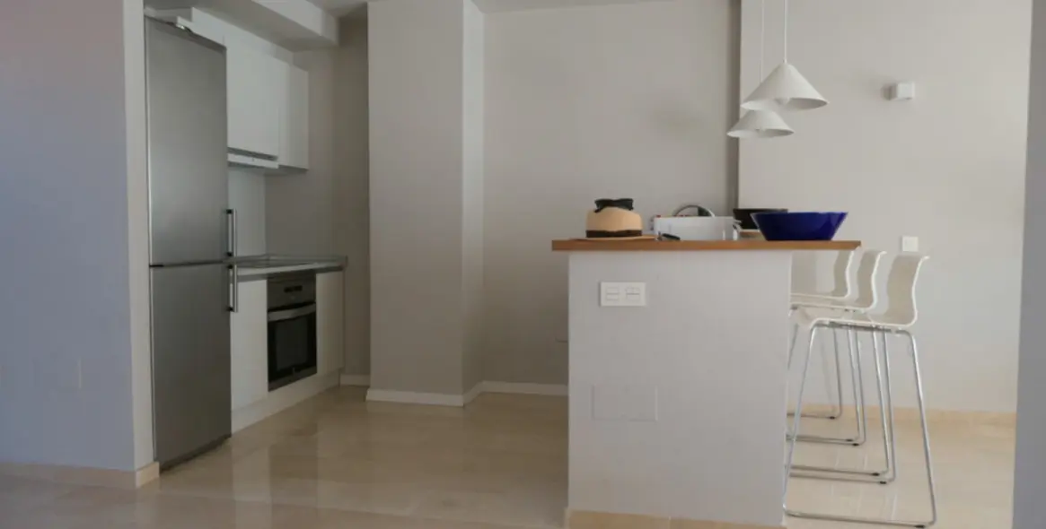 Sale of middle floor apartment in Marbesa 15