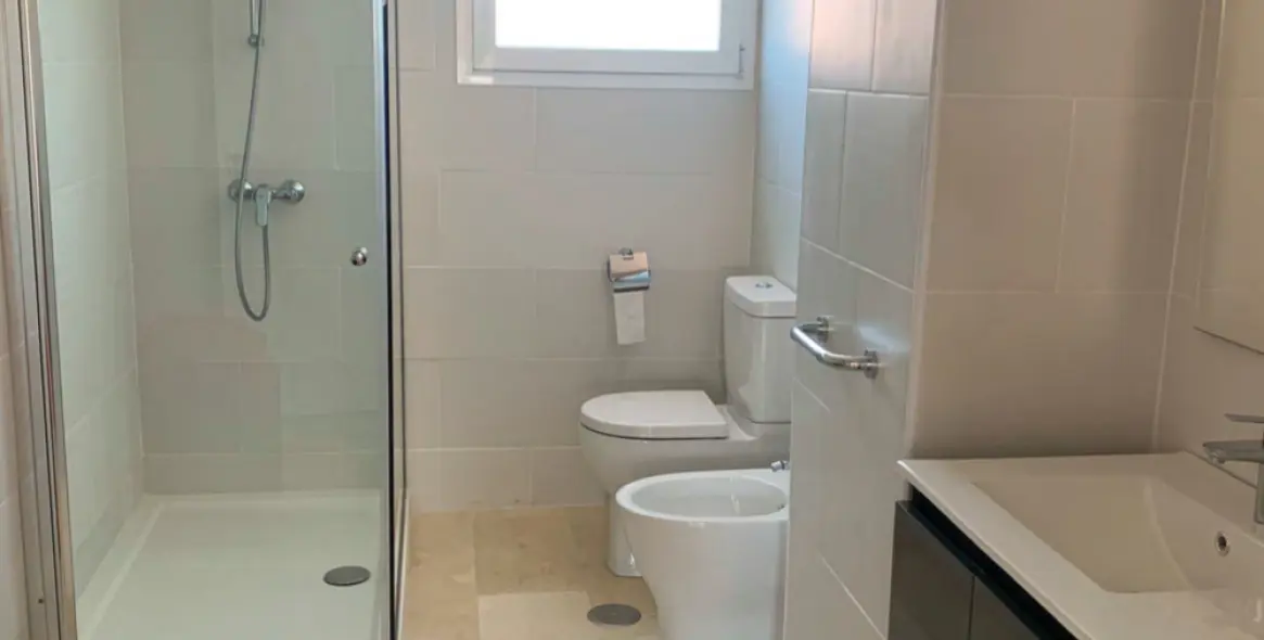 Sale of middle floor apartment in Marbesa 17