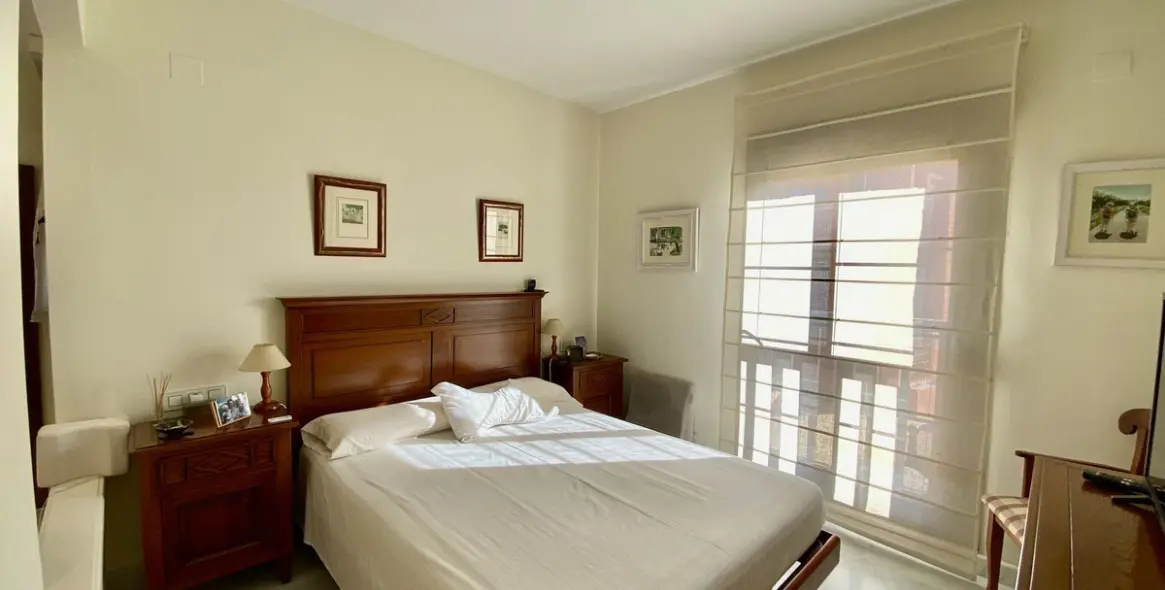 Sale of middle floor apartment in Hacienda del Sol 17