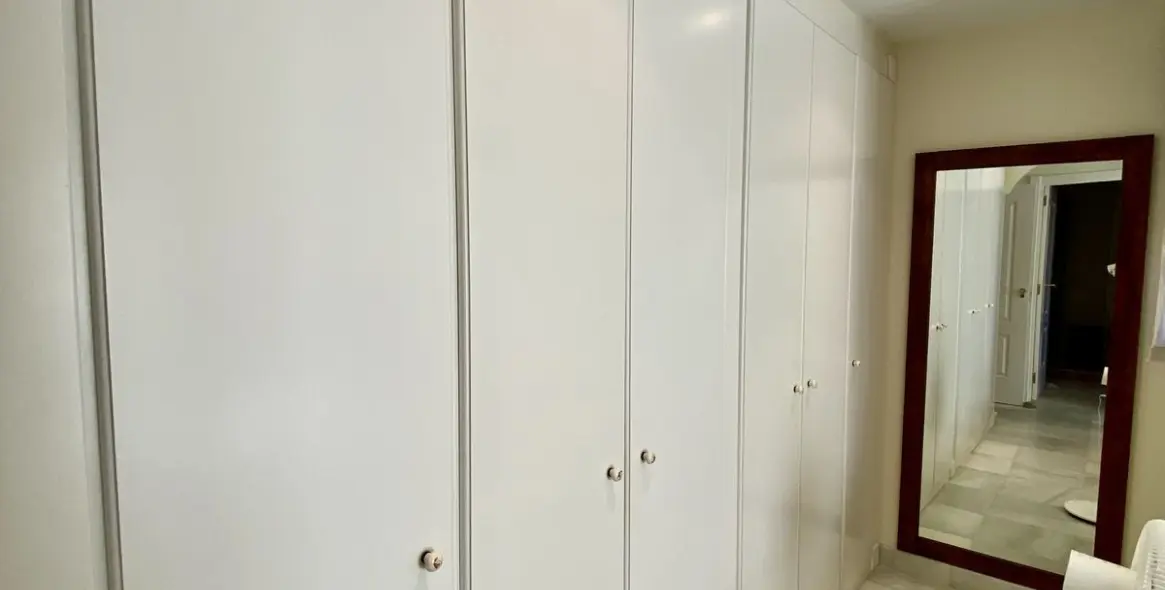 Sale of middle floor apartment in Hacienda del Sol 19