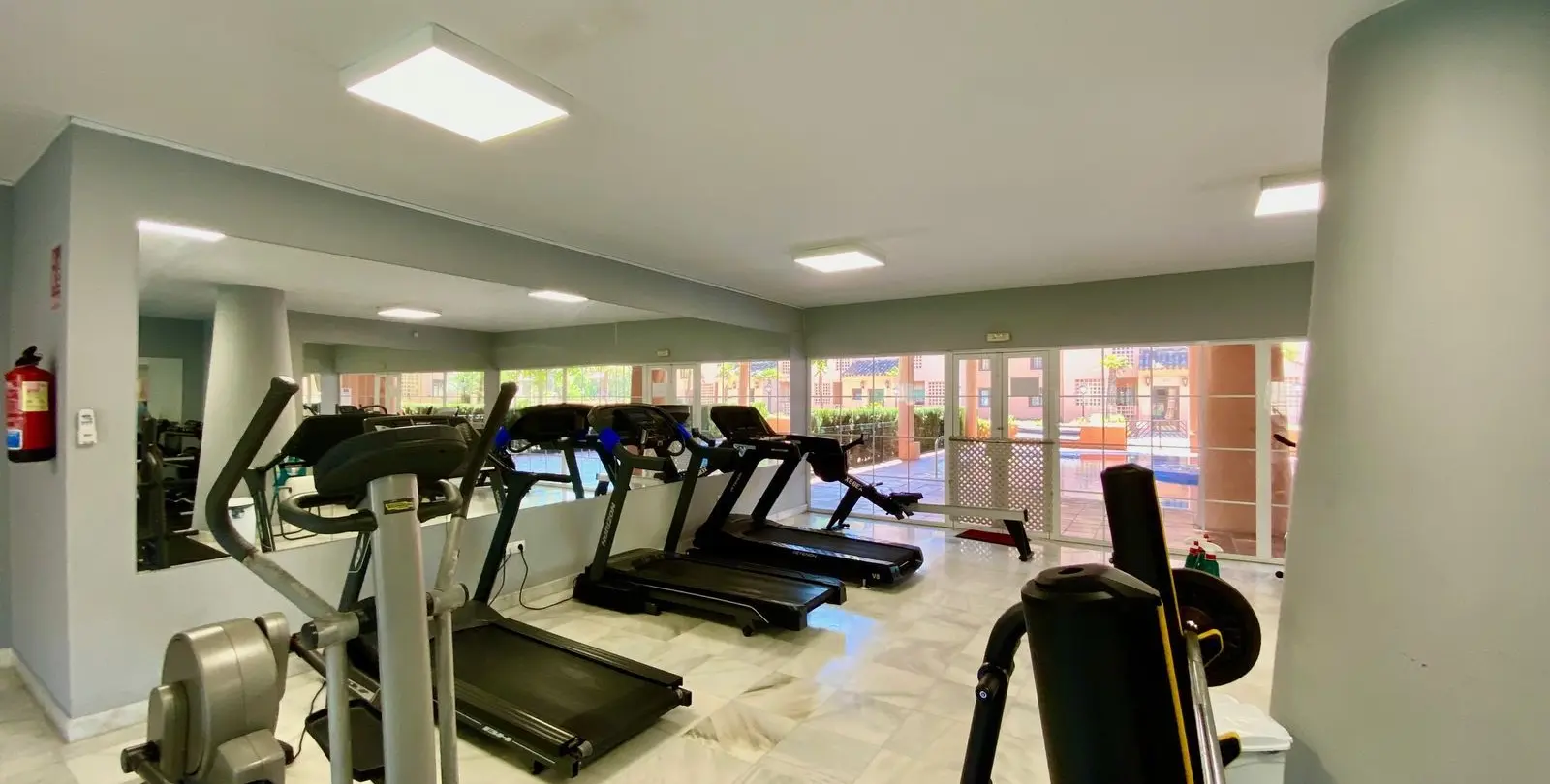 Sale of middle floor apartment in Hacienda del Sol 26