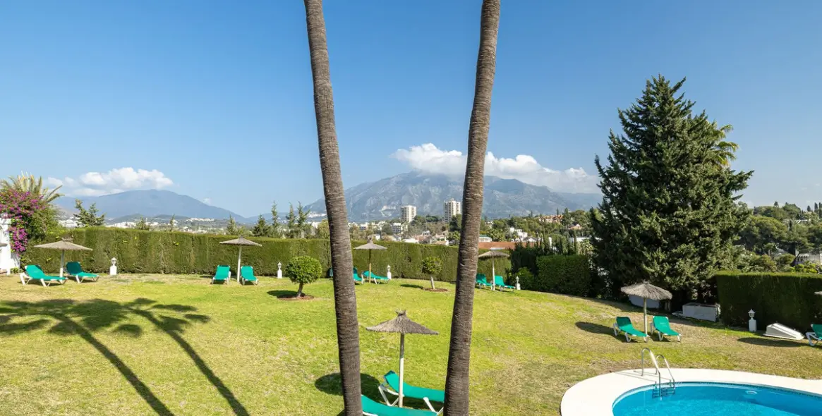 Продажа апартаментов на первом этаже в Nueva Andalucía 8