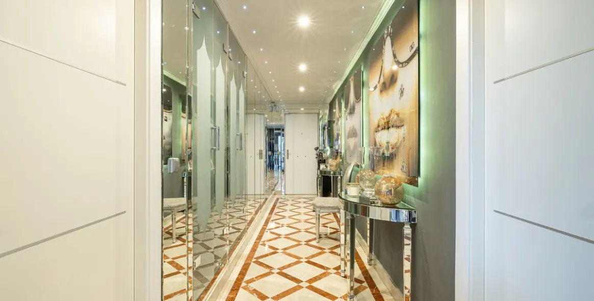 Продажа апартаментов на первом этаже в Nueva Andalucía 13