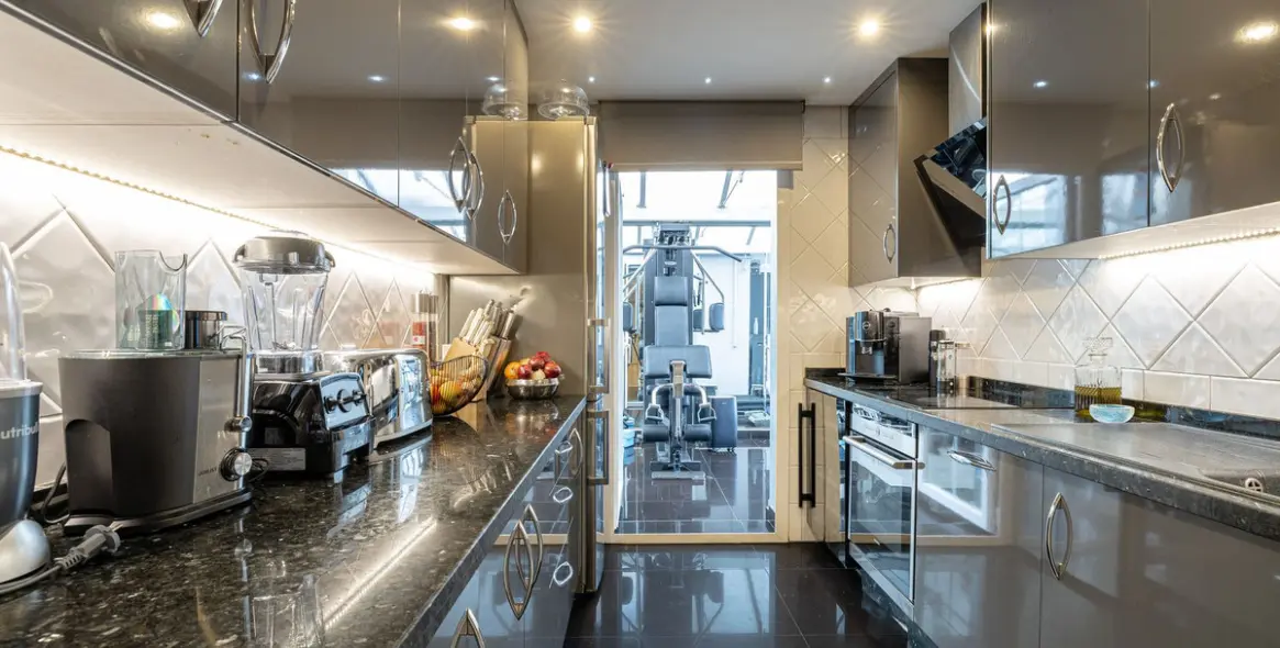 Продажа апартаментов на первом этаже в Nueva Andalucía 15