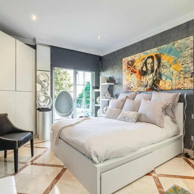 Sale of ground floor apartment in Nueva Andalucía