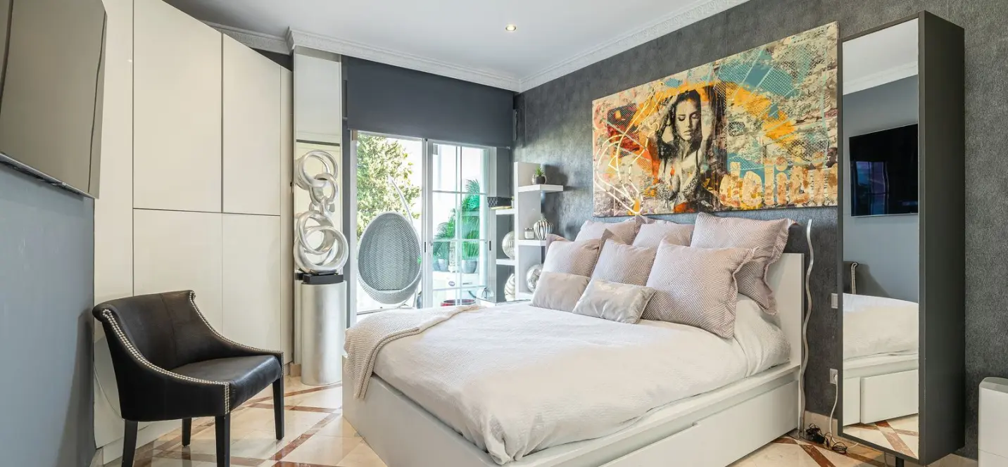 Sale of ground floor apartment in Nueva Andalucía 2