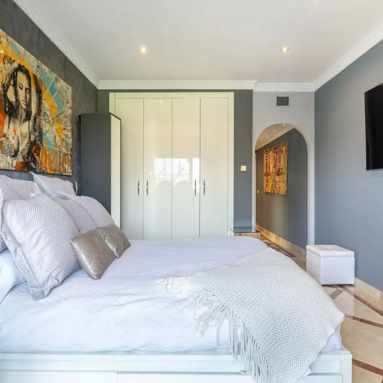 Sale of ground floor apartment in Nueva Andalucía