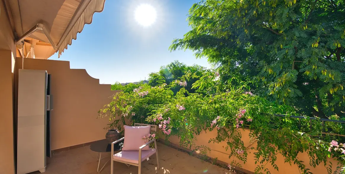 Sale of semi-detached house in Riviera del Sol 9