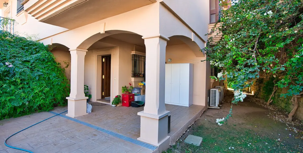 Sale of semi-detached house in Riviera del Sol 15