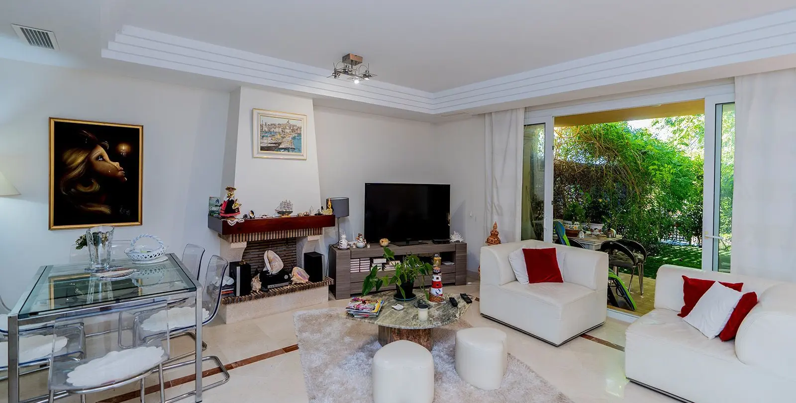 Продажа дома на две семьи в Riviera del Sol 4
