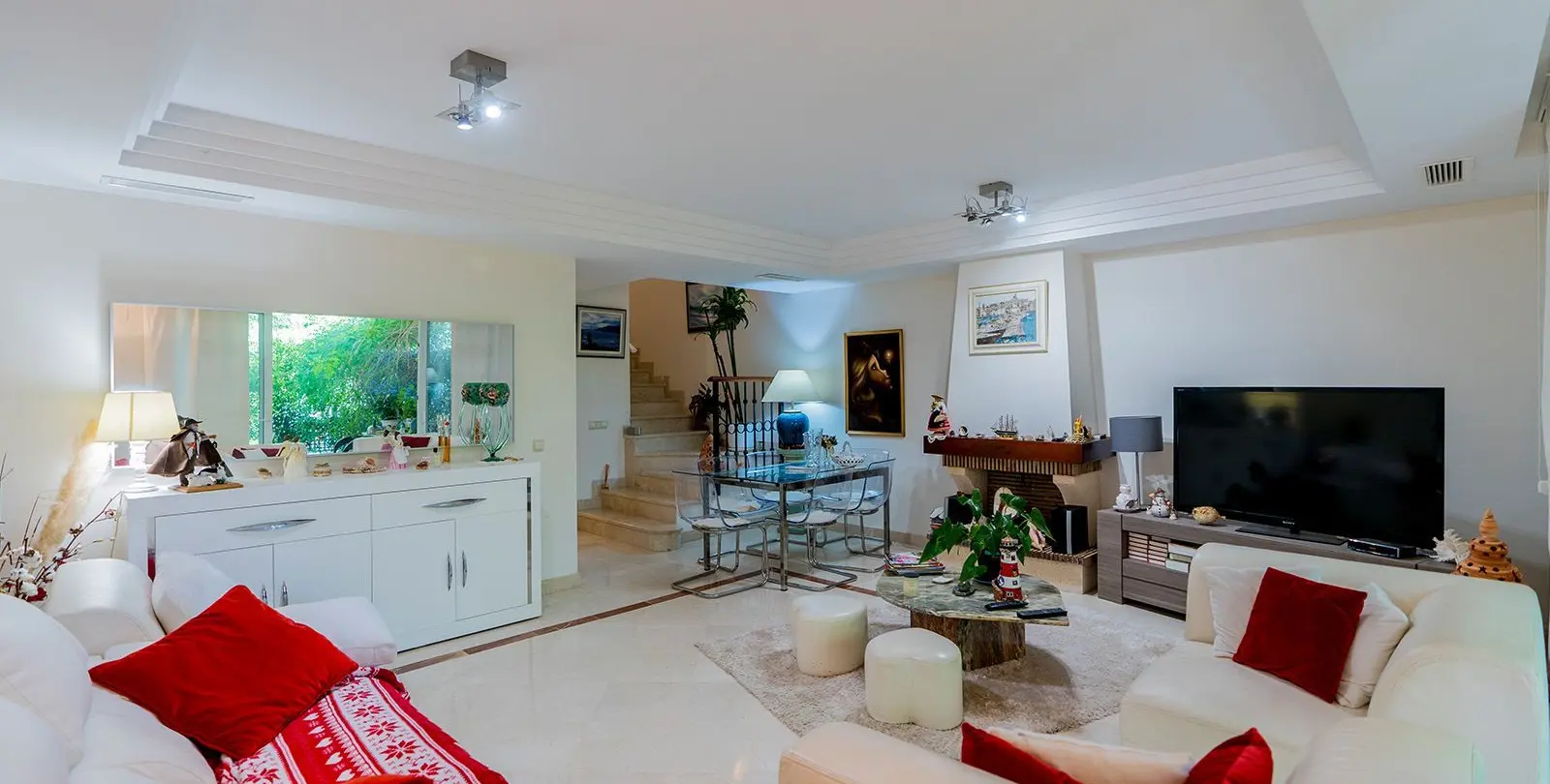 Продажа дома на две семьи в Riviera del Sol 5