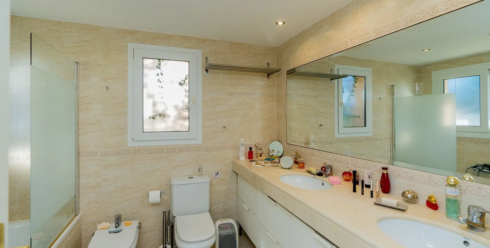 Продажа дома на две семьи в Riviera del Sol 10