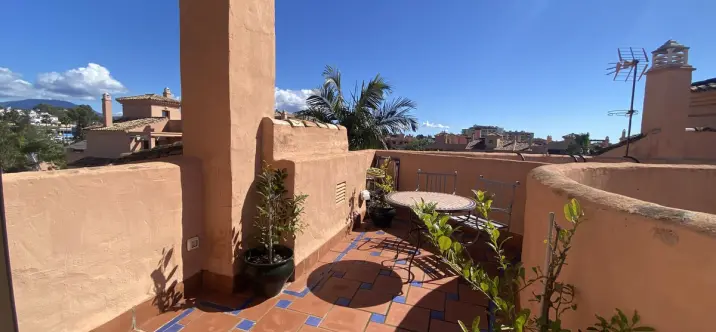 Sale of penthouse duplex in Hacienda del Sol 1