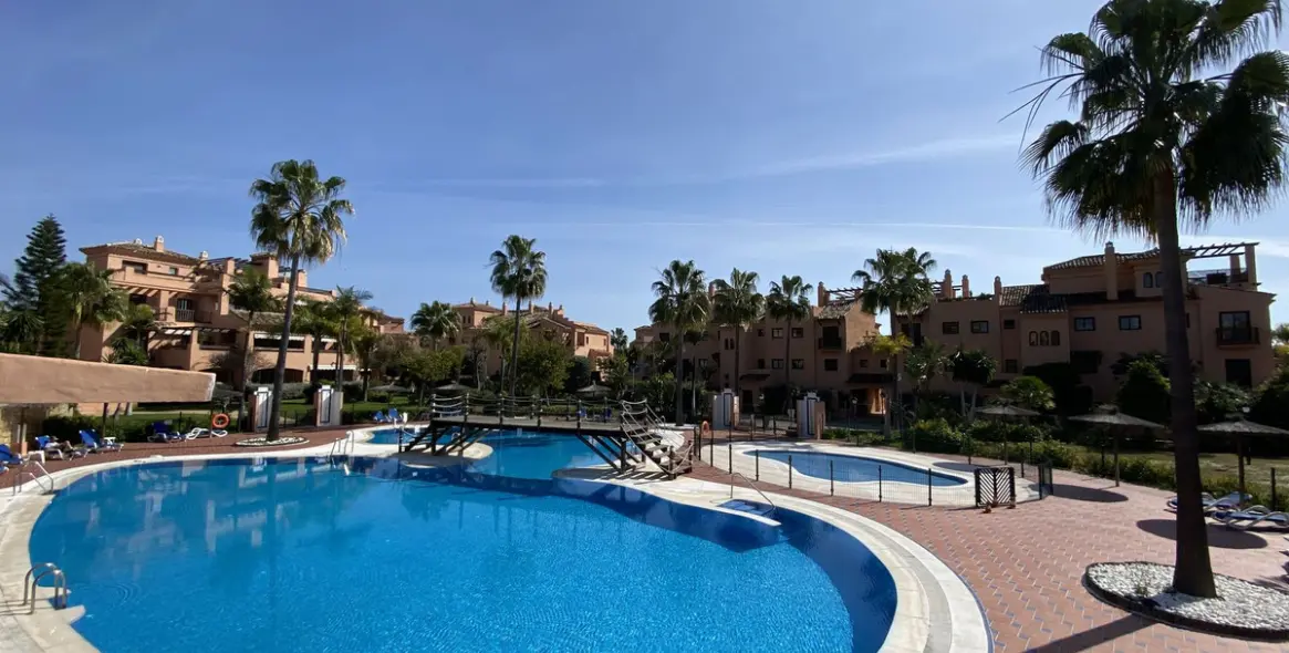 Sale of penthouse duplex in Hacienda del Sol 14