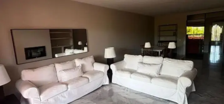 Sale of middle floor apartment in Marbella 2