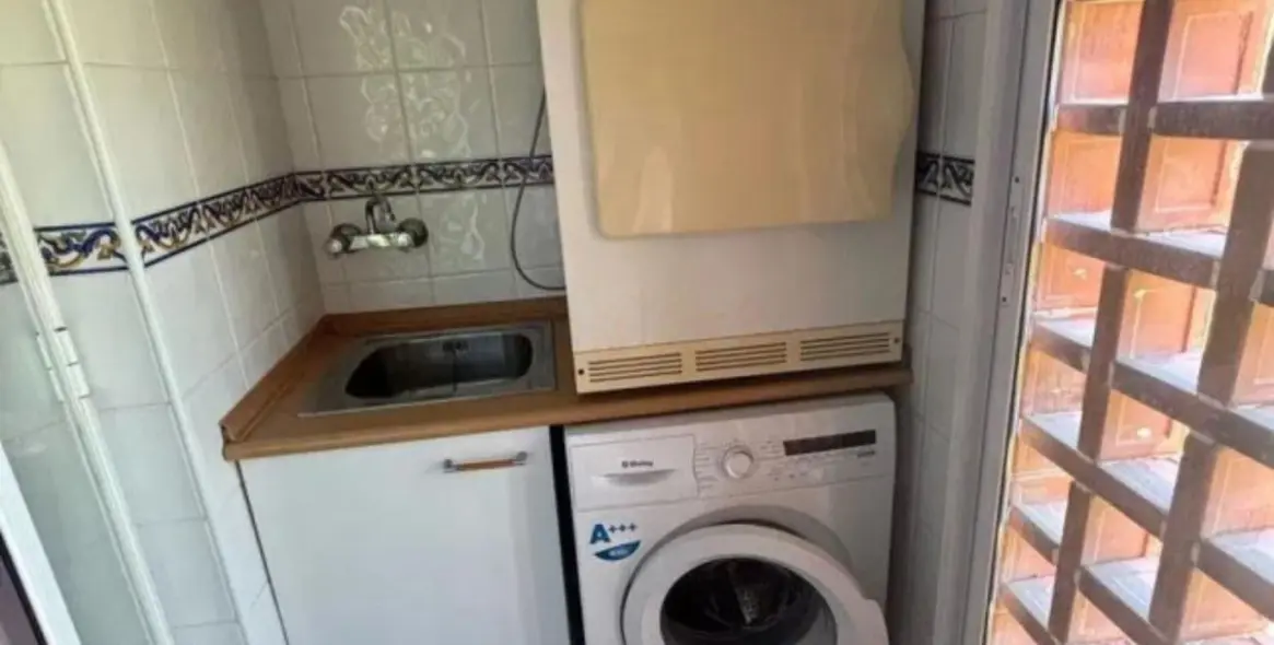 Sale of middle floor apartment in Marbella 11