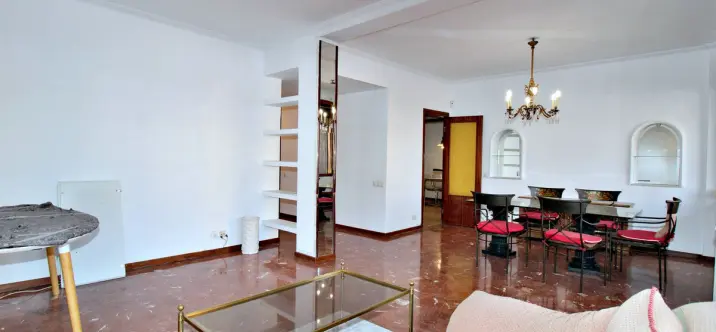 Продажа апартаментов на среднем этаже в Málaga 4