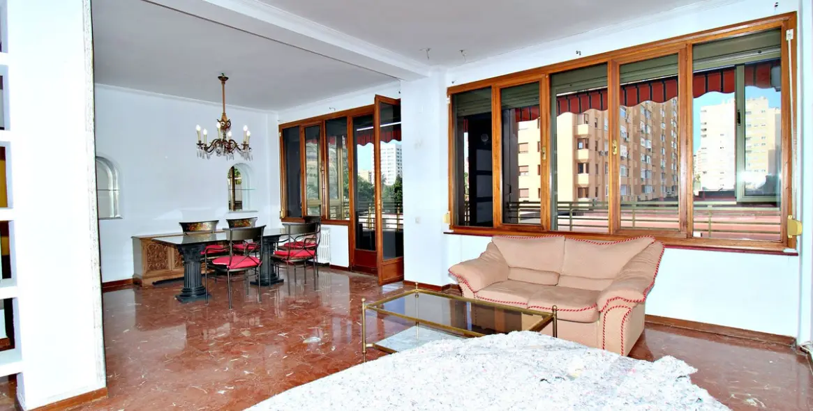 Продажа апартаментов на среднем этаже в Málaga 8