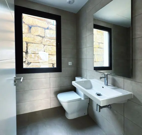 Sale of semi-detached house in Riviera del Sol