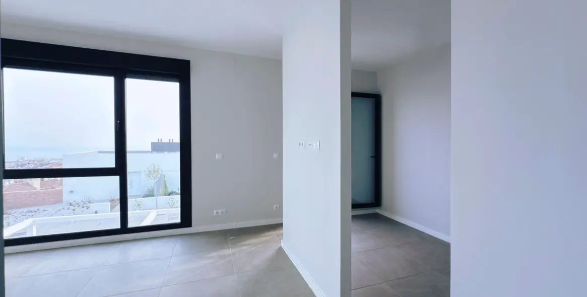 Sale of semi-detached house in Riviera del Sol 16