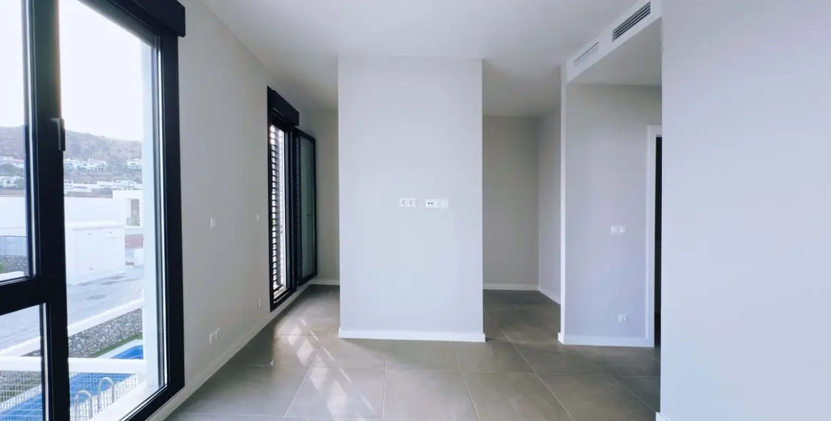 Продажа дома на две семьи в Riviera del Sol 21