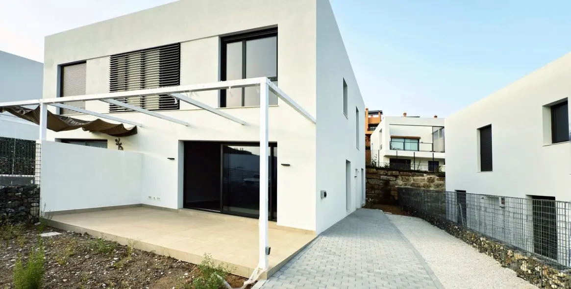 Продажа дома на две семьи в Riviera del Sol 24