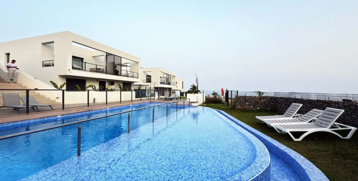 Продажа дома на две семьи в Riviera del Sol 28