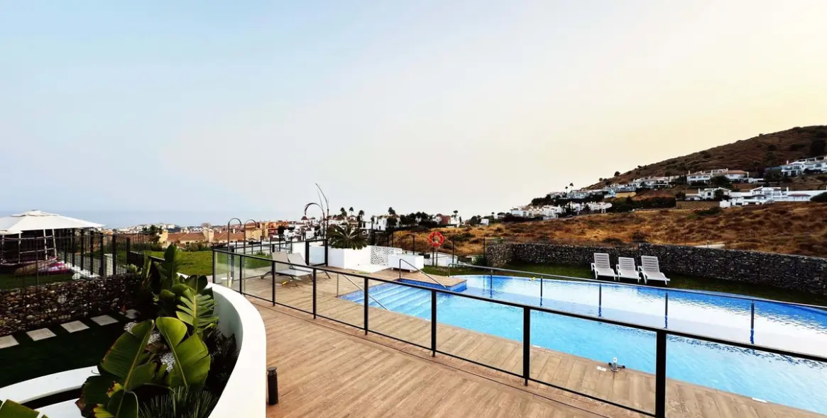 Продажа дома на две семьи в Riviera del Sol 33